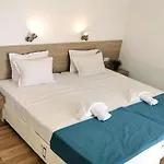 Hotel Largo 2*