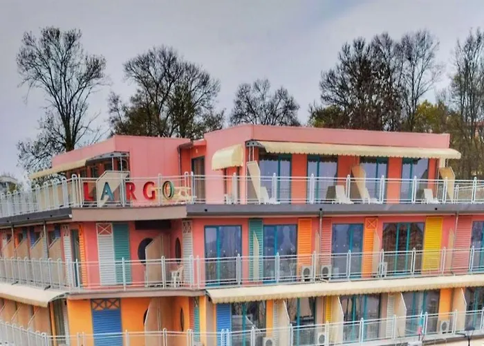 Largo Сонячний Берег