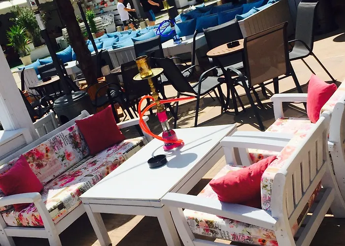 Готель Largo 2*