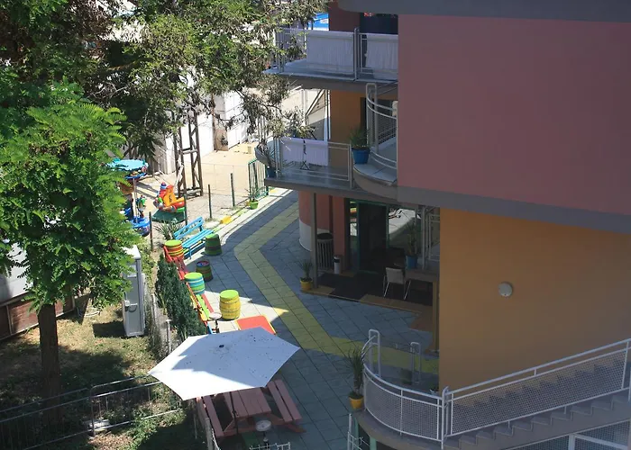 Largo Готель Сонячний Берег