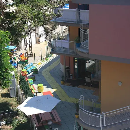 Largo Готель Сонячний Берег