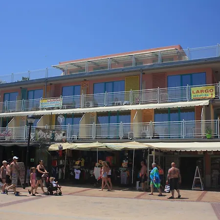 Largo 酒店 2*